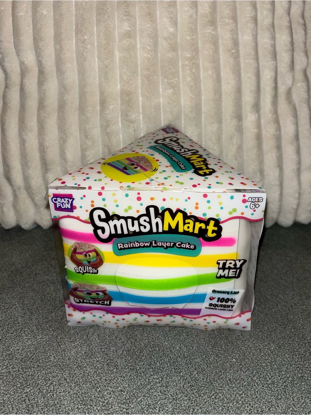 New Jumbo RMS SmushMart Rainbow Layer Cake - Picture 6 of 9